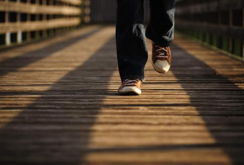 Dificultad al andar con esclerosis múltiple
